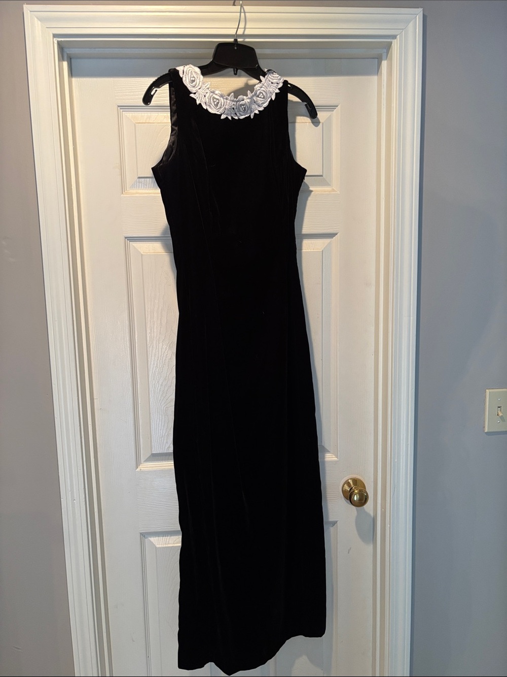 Scott McClintock Black Velvet Maxi Dress with White Floral Collar